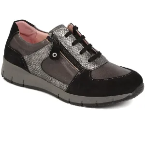 Leather Lace-Up Trainers - CAL40003 / 326 401