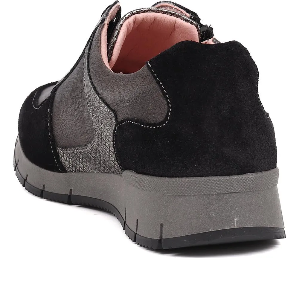 Leather Lace-Up Trainers - CAL40003 / 326 401