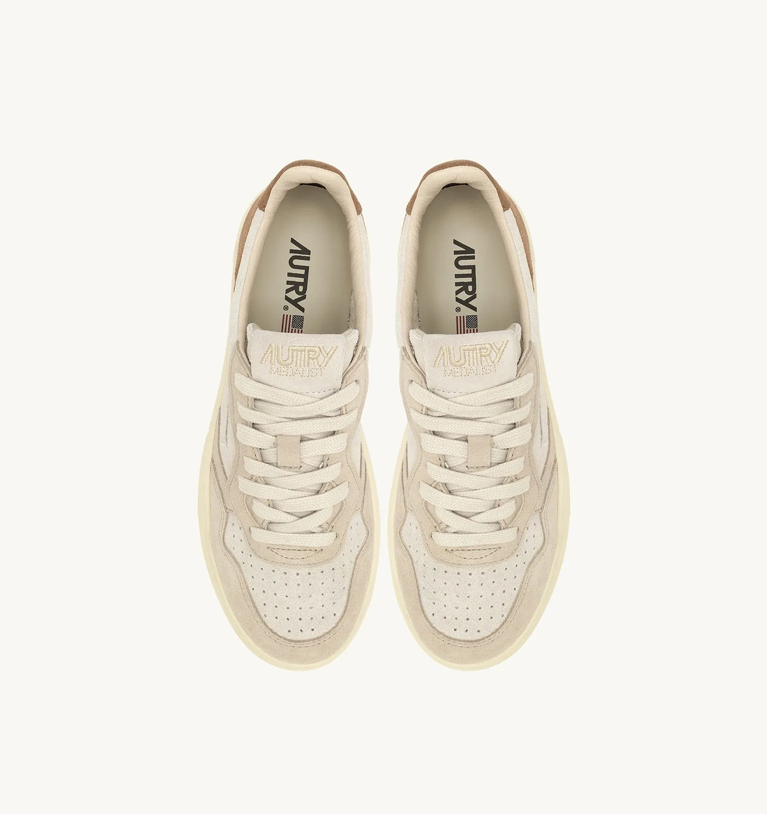 Medalist Low Top Trainers in Tric/Suede Snd/Cigar