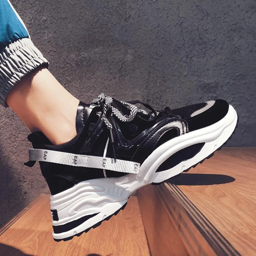Stylish sneakers - comfortable and fashion-friendly