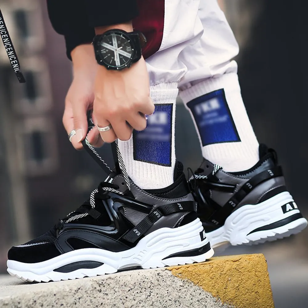 Stylish sneakers - comfortable and fashion-friendly